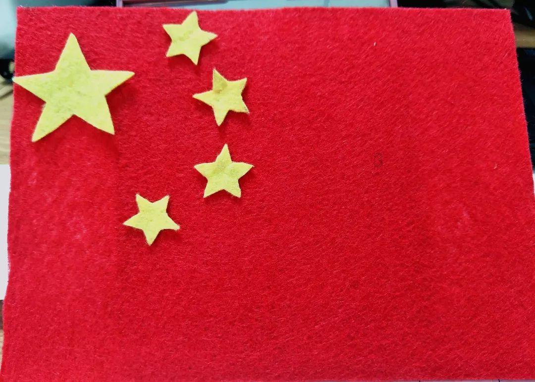 我和老公过的好烦，看到他就烦，总是跟他吵，特别想离婚，但要真离又有点舍不得，毕竟结婚十五年，我们还游戏画面